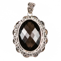 Тибетская подвеска с топазом