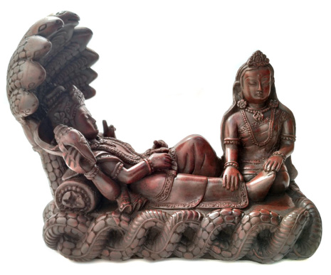 Сувенир из керамики Вишну и Лакшми высота 15см, длина 13см (меньший размер)