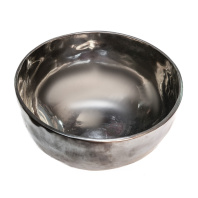 Кованая тибетская поющая чаша Черный глянец диаметр 17-17,5см Кованая тибетская поющая чаша Черный глянец диаметр 17-17,5см