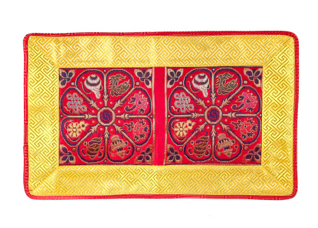 Алтарная ткань на стол Мандала и Восемь символов Удачи 34х21см