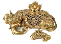 Набор бронзовых статуй с покрытием Слон и слоненок (Слон 55х31х22,5см, Слоненок 20,5х12,5х10см) Набор бронзовых статуй с покрытием Слон и слоненок (Слон 55х31х22,5см, Слоненок 20,5х12,5х10см)