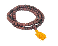 Буддийские четки 108 бусин из семян дерева Бодхи 14мм с желтой кисточкой Буддийские четки 108 бусин из семян дерева Бодхи 14мм с желтой кисточкой