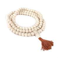 Буддийские четки 108 бусин из кости белые 8мм Буддийские четки 108 бусин из кости белые 8мм