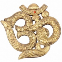 Восточный знак Ом (индийский) с чеканкой высотой 14см Восточный знак Ом (индийский) с чеканкой высотой 14см