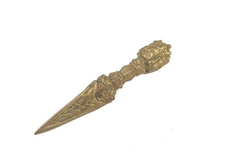 Ритуальный нож Пурба длиной 13,5м золотистого оттенка