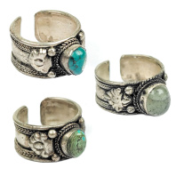 Тибетское кольцо с камнем