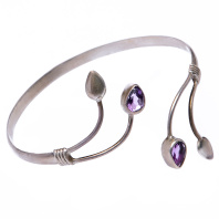 Тибетский браслет растительного дизайна